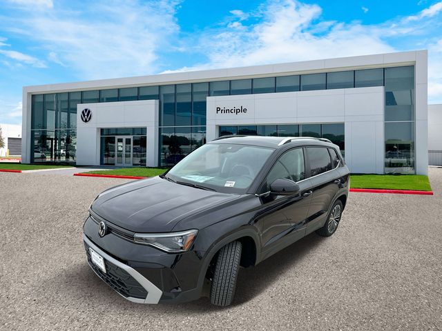 2025 Volkswagen Taos SE photo 3