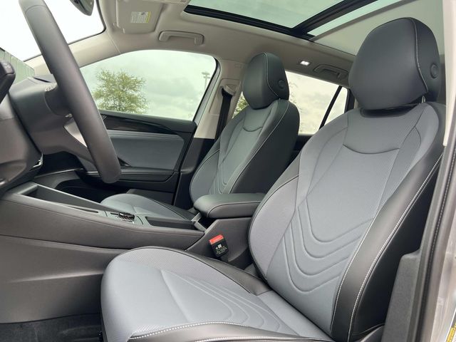 2026 Volkswagen Tiguan SE - Photo 11