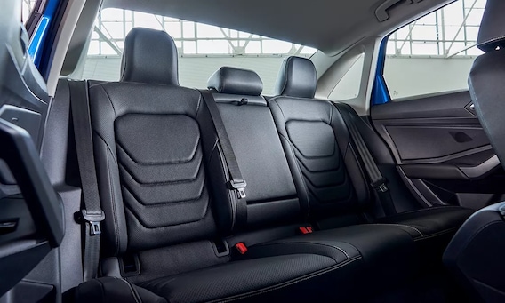 Features of the Volkswagen Passat Interior