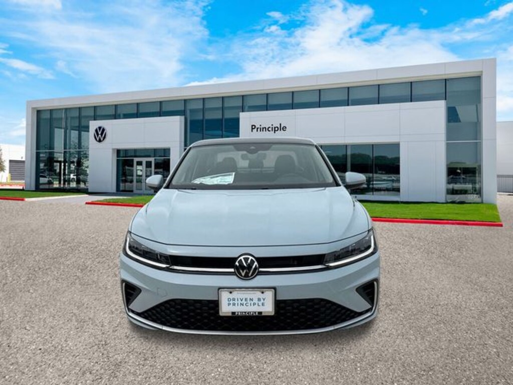 New 2025 Volkswagen Jetta 1.5T SE Sedan