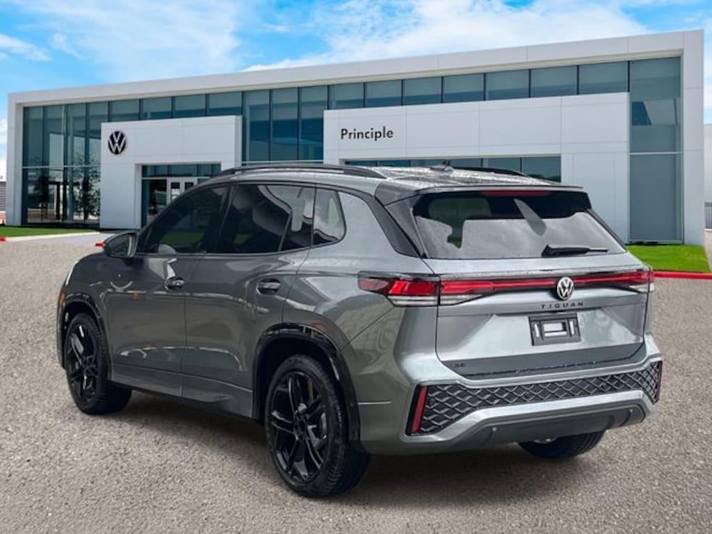 New 2026 Volkswagen Tiguan 2.0T SE SUV