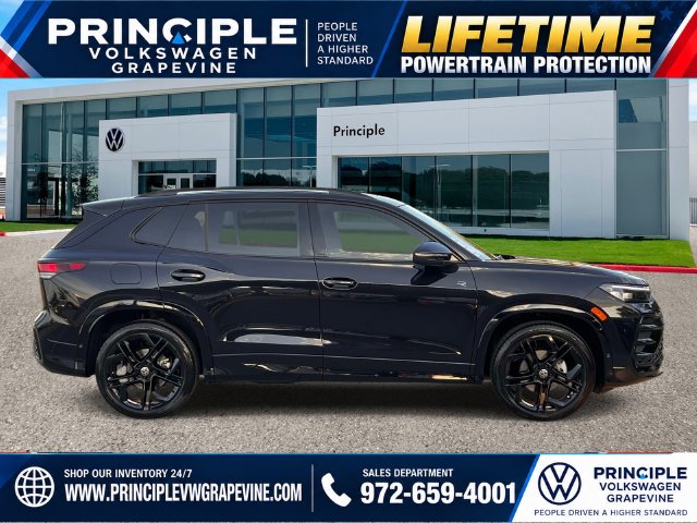 New 2026 Volkswagen Tiguan SE R-Line Black SUV