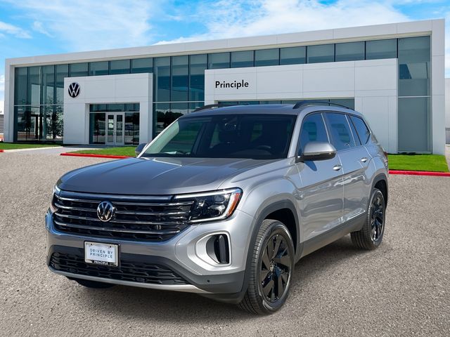 New 2026 Volkswagen Atlas SE w/Technology