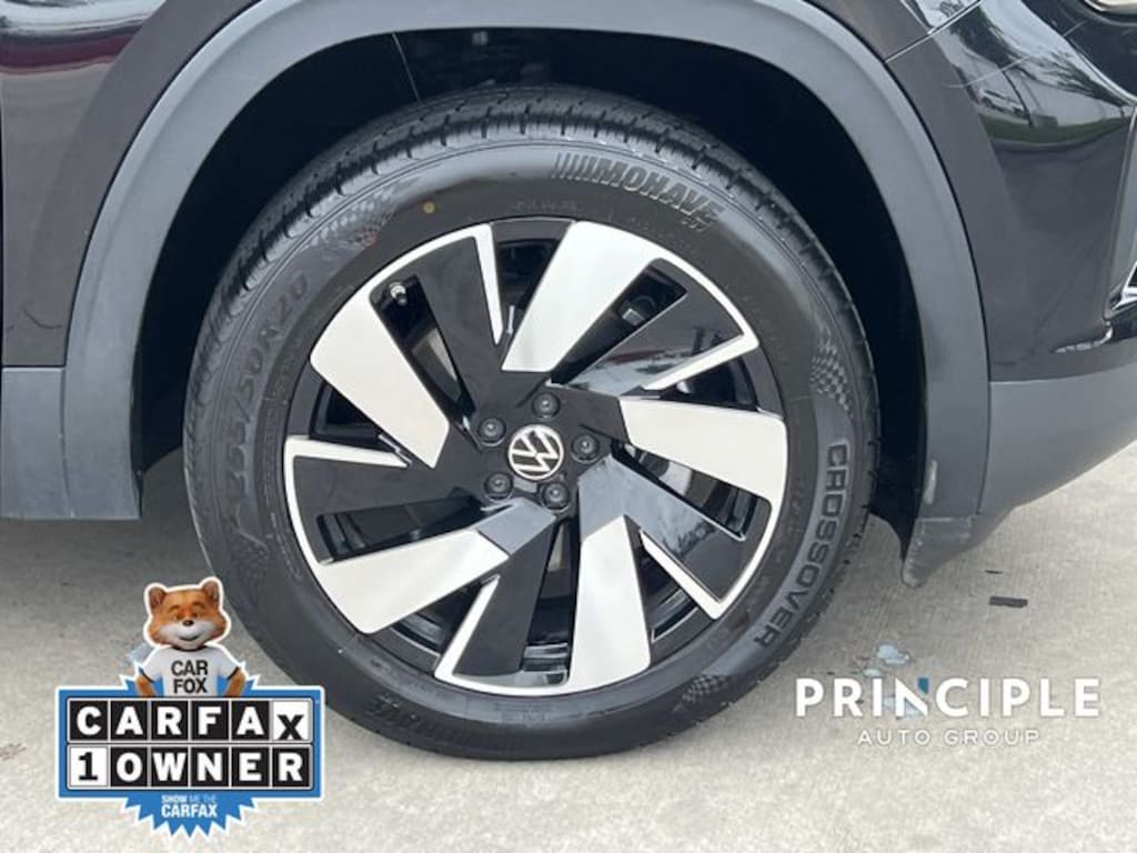 Certified 2024 Volkswagen Atlas Cross Sport 2.0T SE w/Technology SUV
