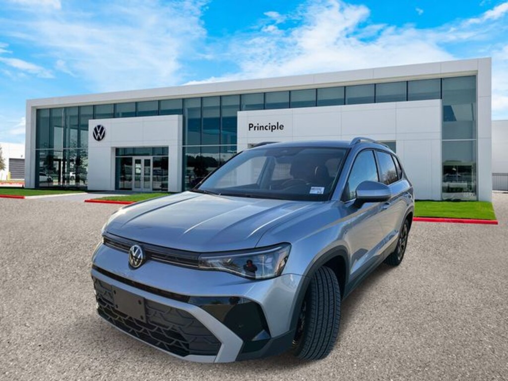 New 2025 Volkswagen Taos 1.5T SE SUV