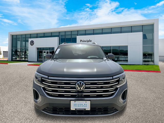2025 Volkswagen Atlas SEL photo 2