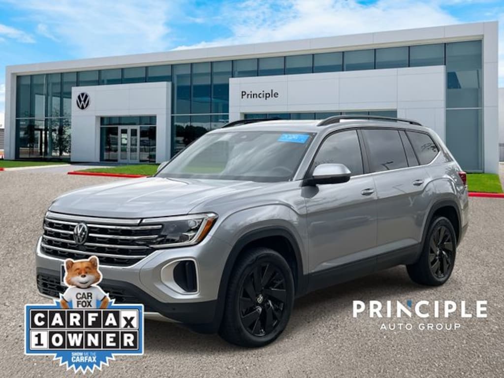 Used 2024 Volkswagen Atlas 2.0T SE w/Technology SUV