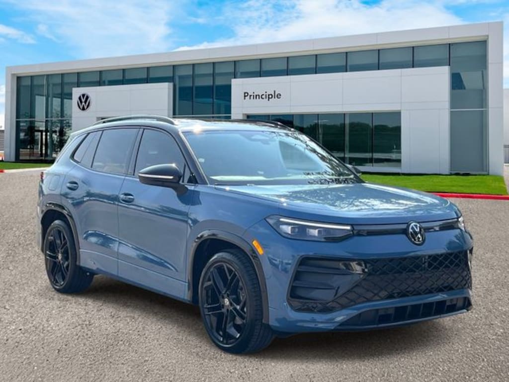 New 2026 Volkswagen Tiguan SE R-Line Black SUV