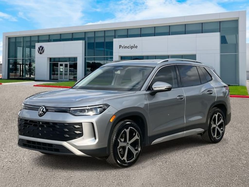 New 2026 Volkswagen Tiguan 2.0T SE SUV