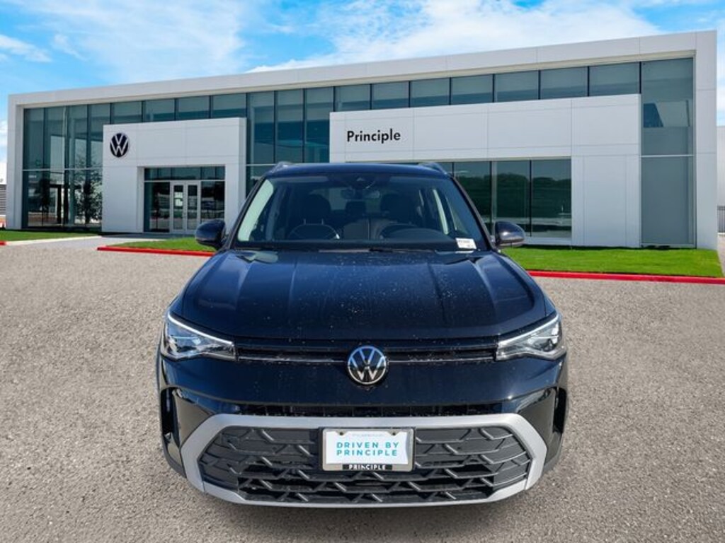 New 2025 Volkswagen Taos 1.5T SE SUV