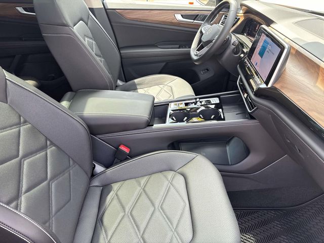 2026 Volkswagen Atlas SE w/Tech - Photo 29