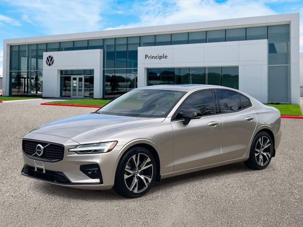 Used 2024 Volvo S60 B5 Core Dark Sedan