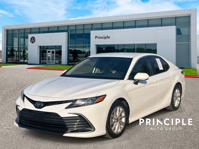 Used 2023 Toyota Camry LE