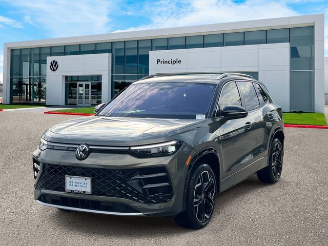 2026 Volkswagen Tiguan 2.0T SEL R-Line Turbo 4Motion's photo