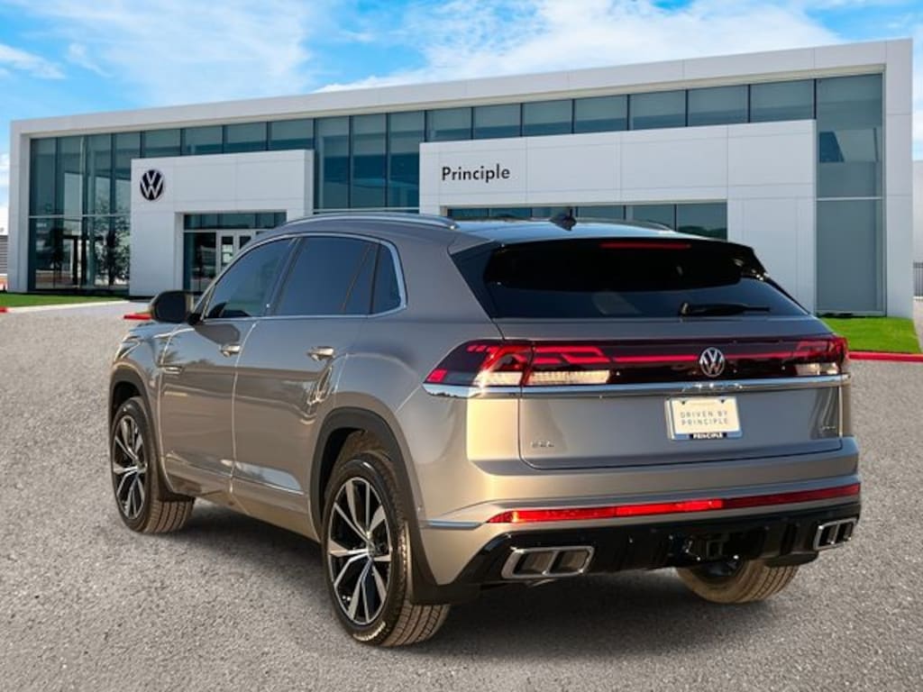 New 2026 Volkswagen Atlas Cross Sport 2.0T SEL Premium R-Line SUV
