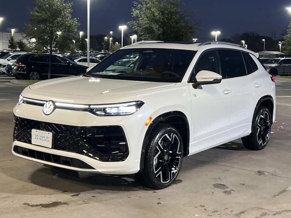 New 2026 Volkswagen Tiguan 2.0T SEL R-Line SUV