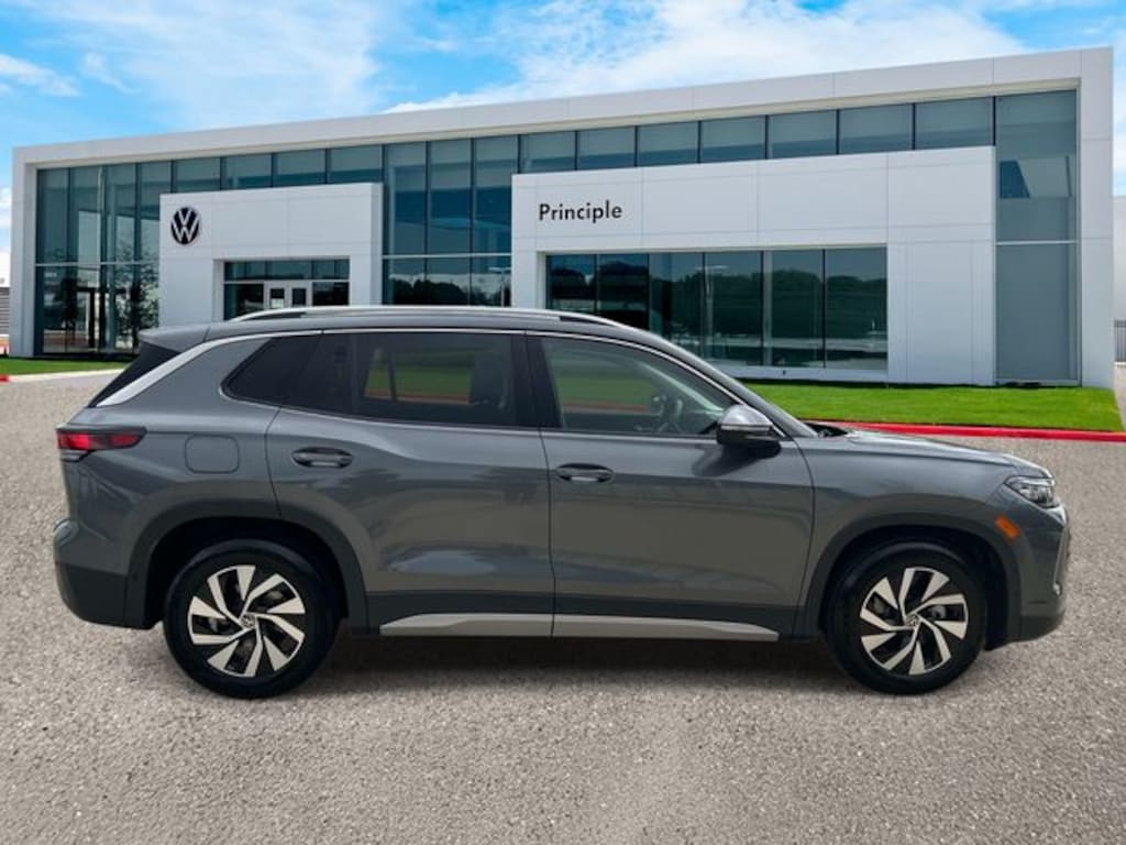 New 2026 Volkswagen Tiguan S SUV