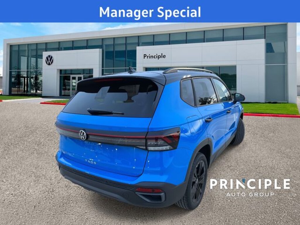 New 2025 Volkswagen Taos 1.5T SE Black SUV