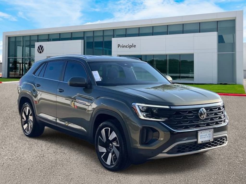 New 2026 Volkswagen Atlas Cross Sport 2.0T SE w/Technology SUV