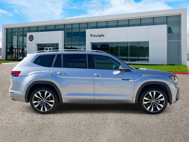 2022 Volkswagen Atlas V6 SEL Premium R-Line photo 2
