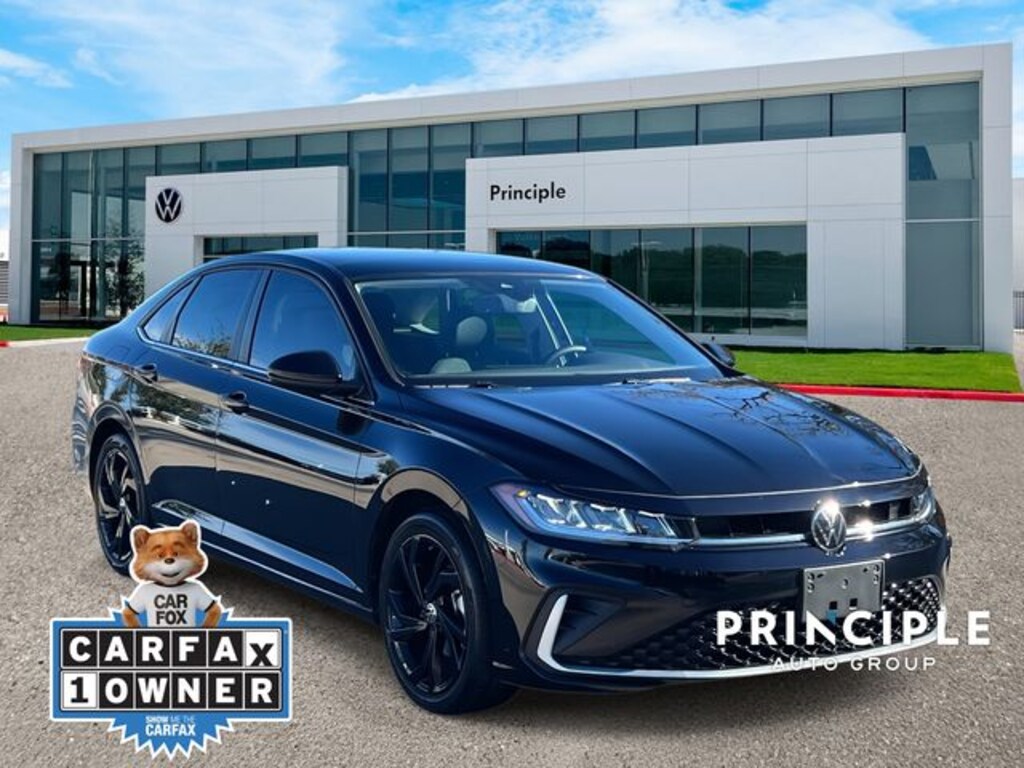 Used 2025 Volkswagen Jetta 1.5T SE Sedan