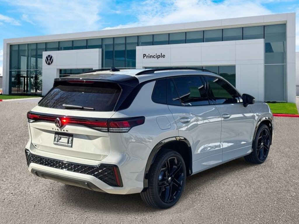 New 2026 Volkswagen Tiguan 2.0T SE R-Line Black SUV