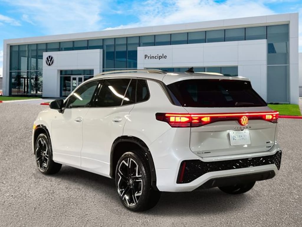 New 2026 Volkswagen Tiguan 2.0T SEL R-Line Turbo SUV