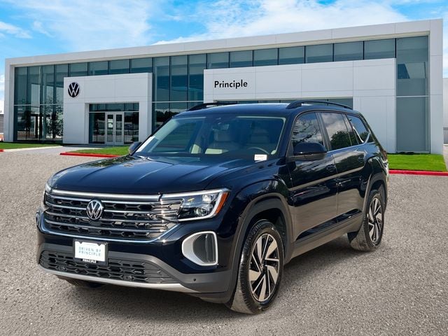 New 2026 Volkswagen Atlas SE w/Technology
