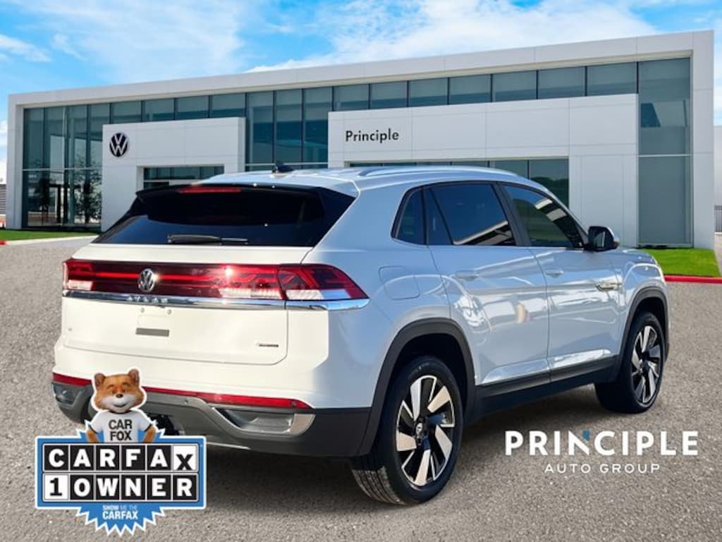 Used 2025 Volkswagen Atlas Cross Sport 2.0T SE w/Technology SUV