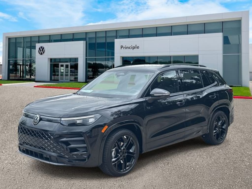 New 2025 Volkswagen Tiguan 2.0T SE R-Line Black SUV