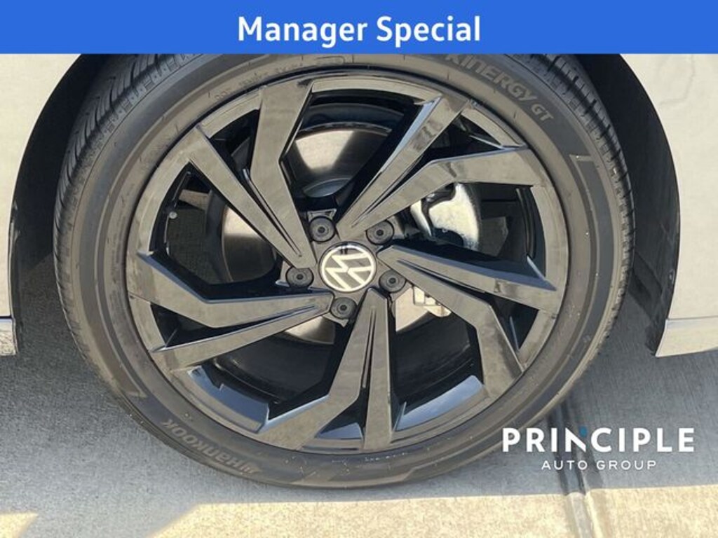 New 2026 Volkswagen Jetta 1.5T SE Sedan