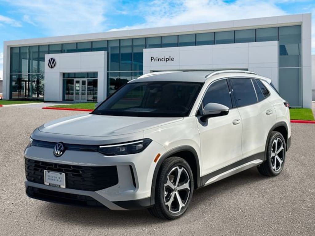 New 2026 Volkswagen Tiguan 2.0T SE SUV