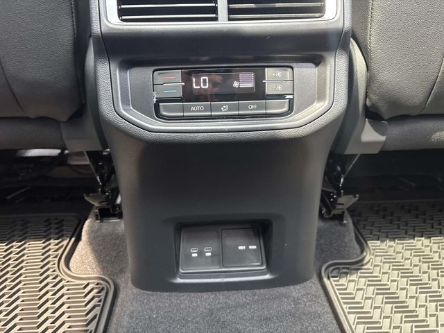 2026 Volkswagen Atlas SE w/Tech - Photo 23