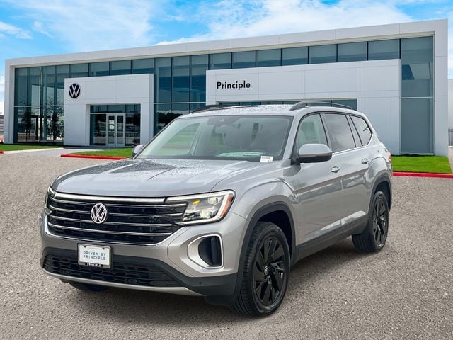 New 2026 Volkswagen Atlas SE w/Technology