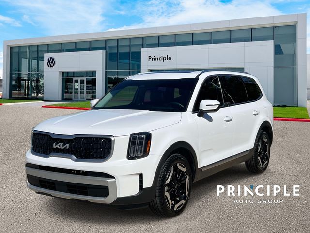 Used 2024 Kia Telluride EX