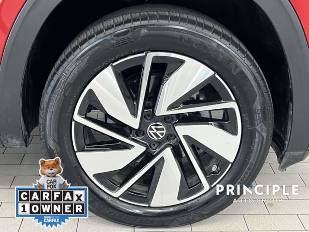 Used 2024 Volkswagen Atlas 2.0T SE w/Technology SUV