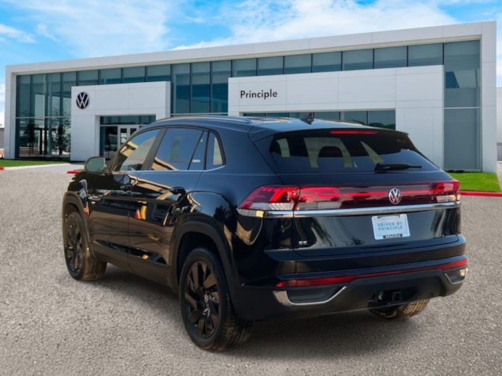 New 2026 Volkswagen Atlas Cross Sport 2.0T SE w/Technology SUV