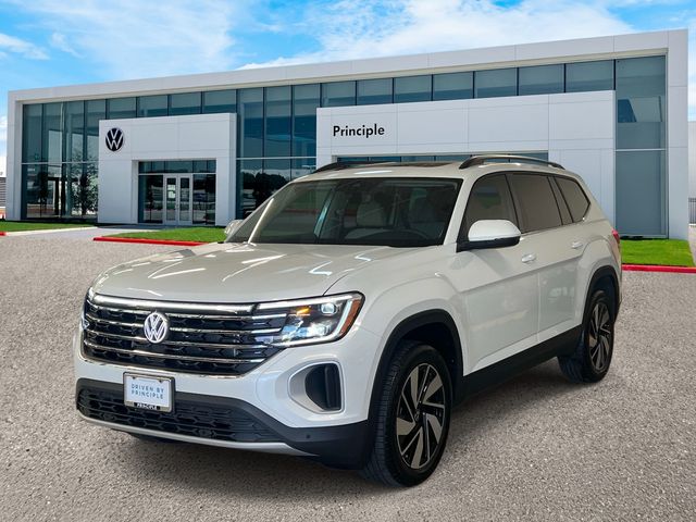 New 2026 Volkswagen Atlas SE w/Technology