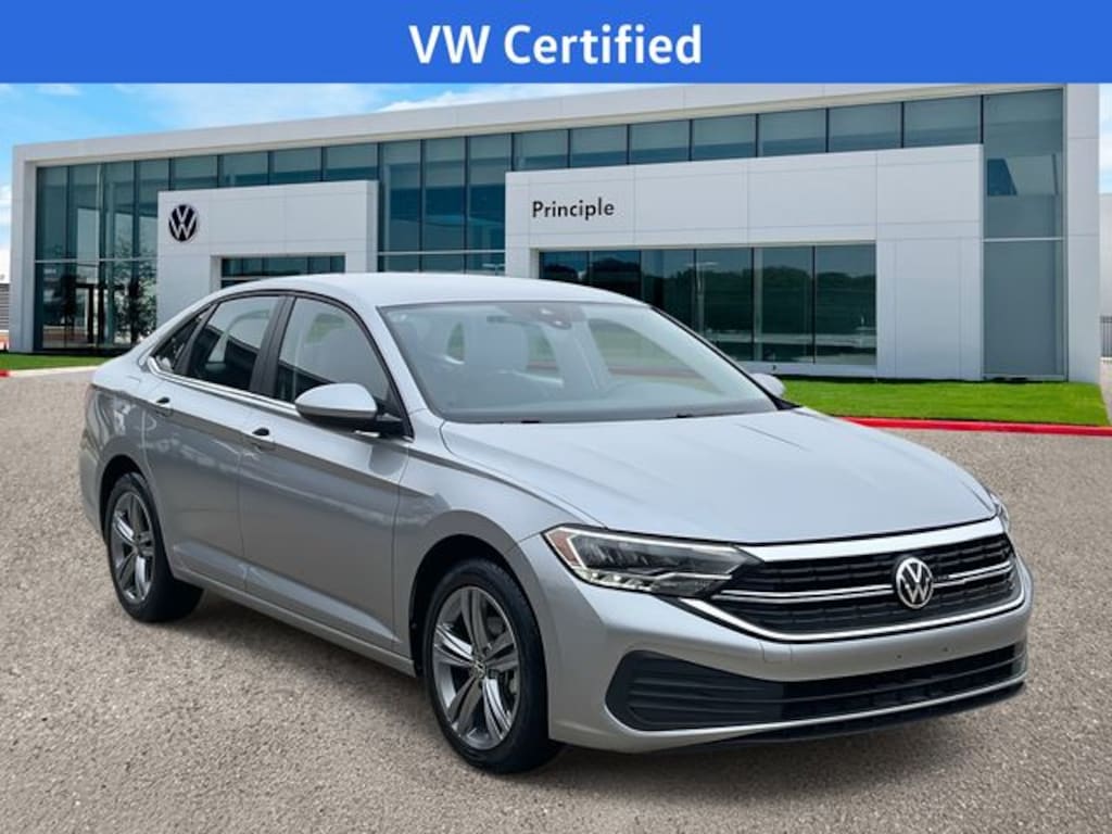 Used 2024 Volkswagen Jetta 1.5T SE Sedan