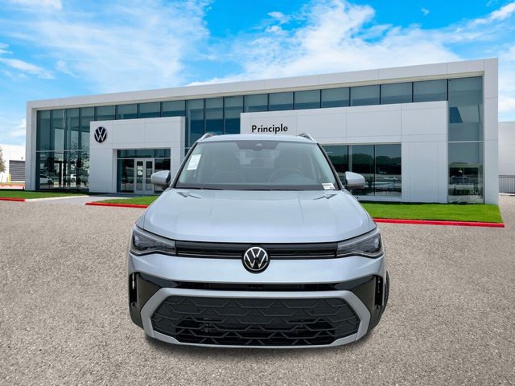 New 2025 Volkswagen Taos 1.5T SE SUV