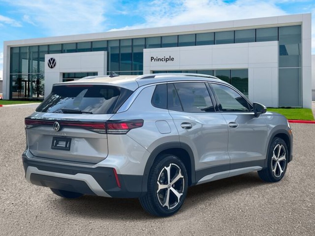 New 2026 Volkswagen Tiguan 2.0T SE SUV