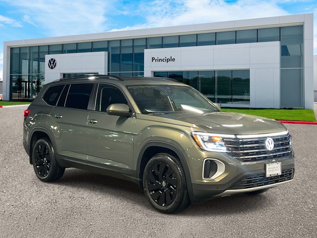 2026 Volkswagen Atlas SE Technology photo 2