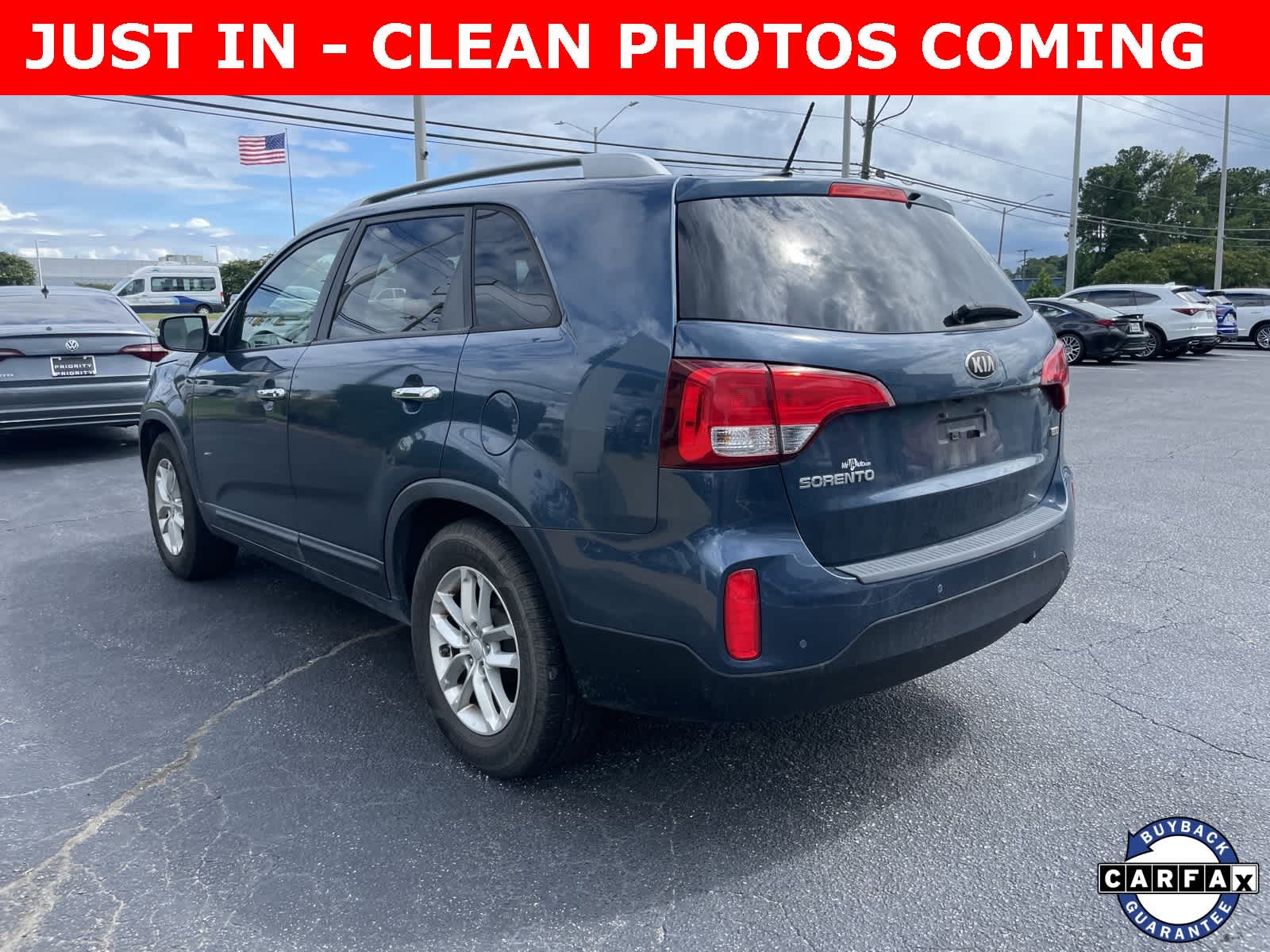 Thumbnail: 2014 Kia Sorento - 3