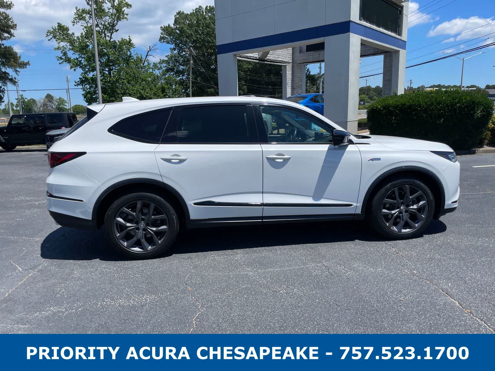 Thumbnail: 2023 Acura MDX - 5