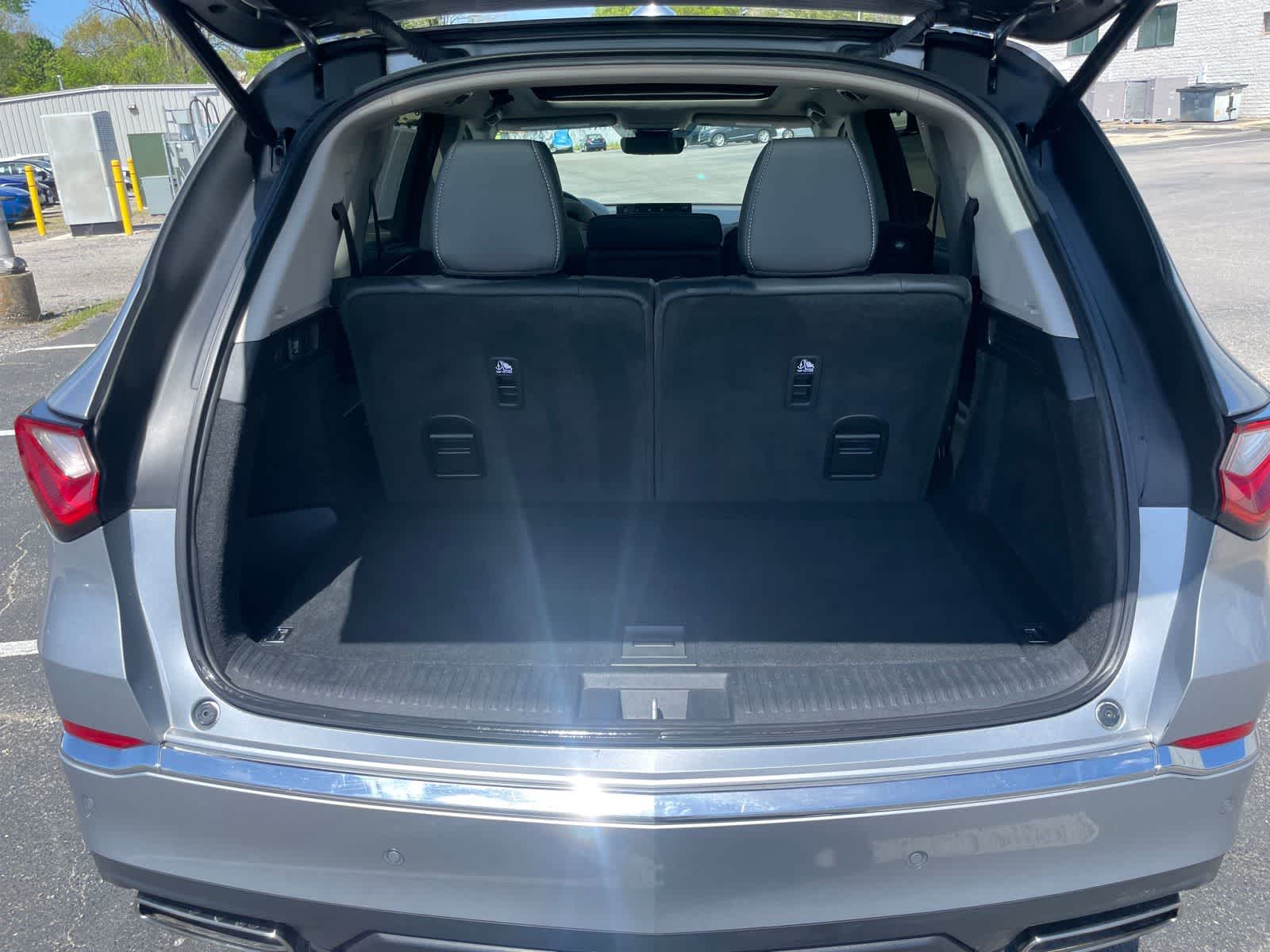 Thumbnail: 2022 Acura MDX - 20