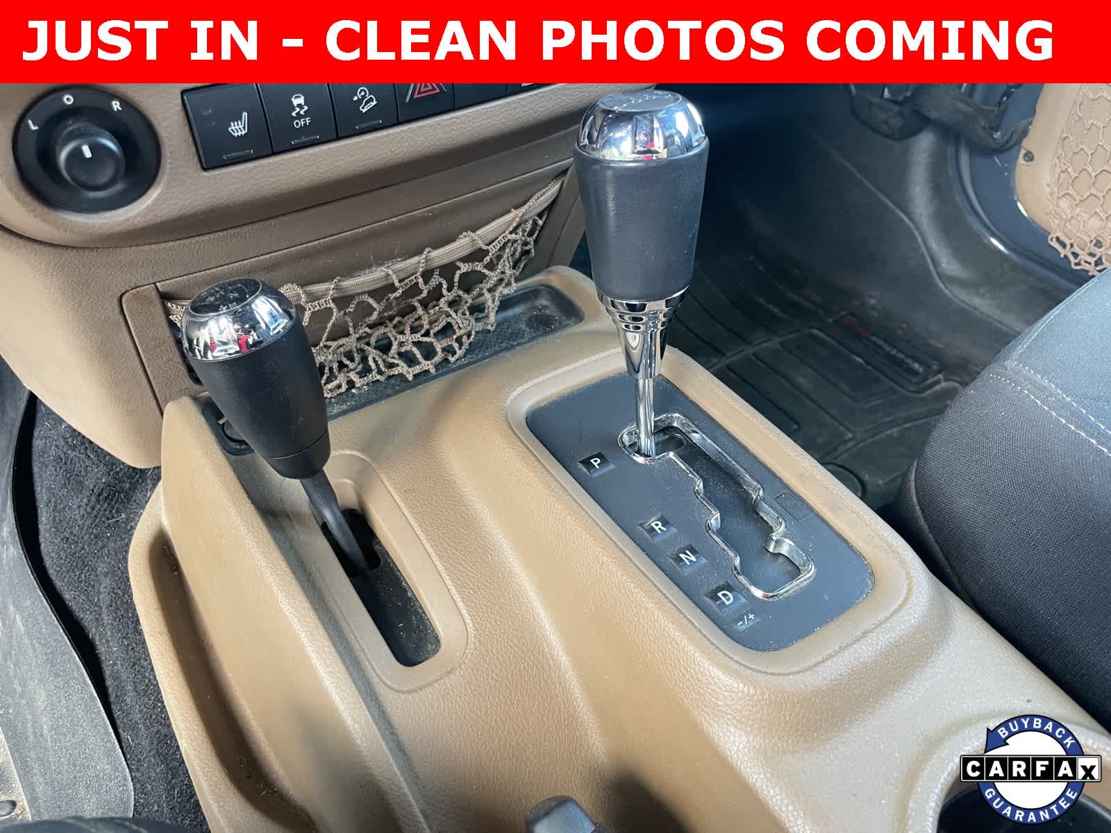 Thumbnail: 2016 Jeep Wrangler - 16