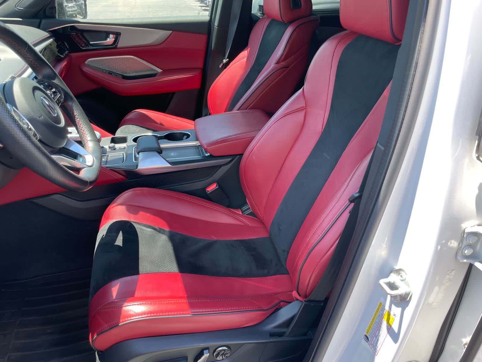 Thumbnail: 2023 Acura MDX - 9