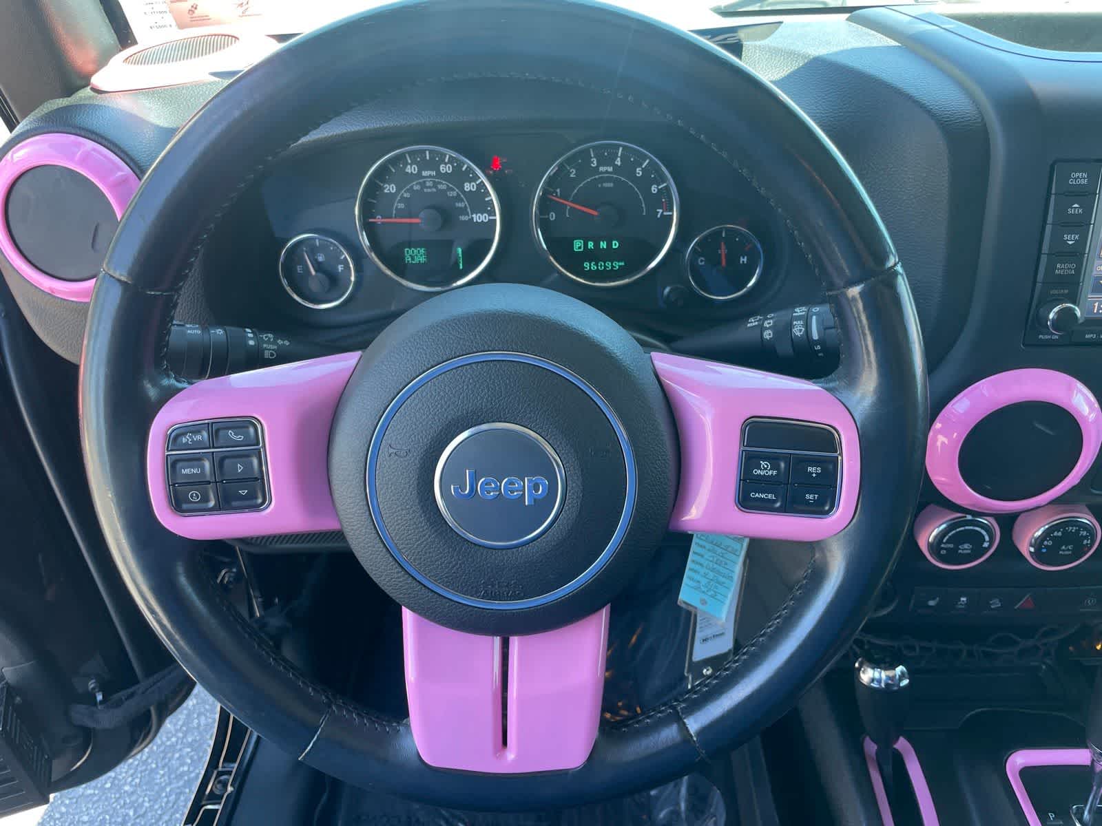 Thumbnail: 2015 Jeep Wrangler - 11