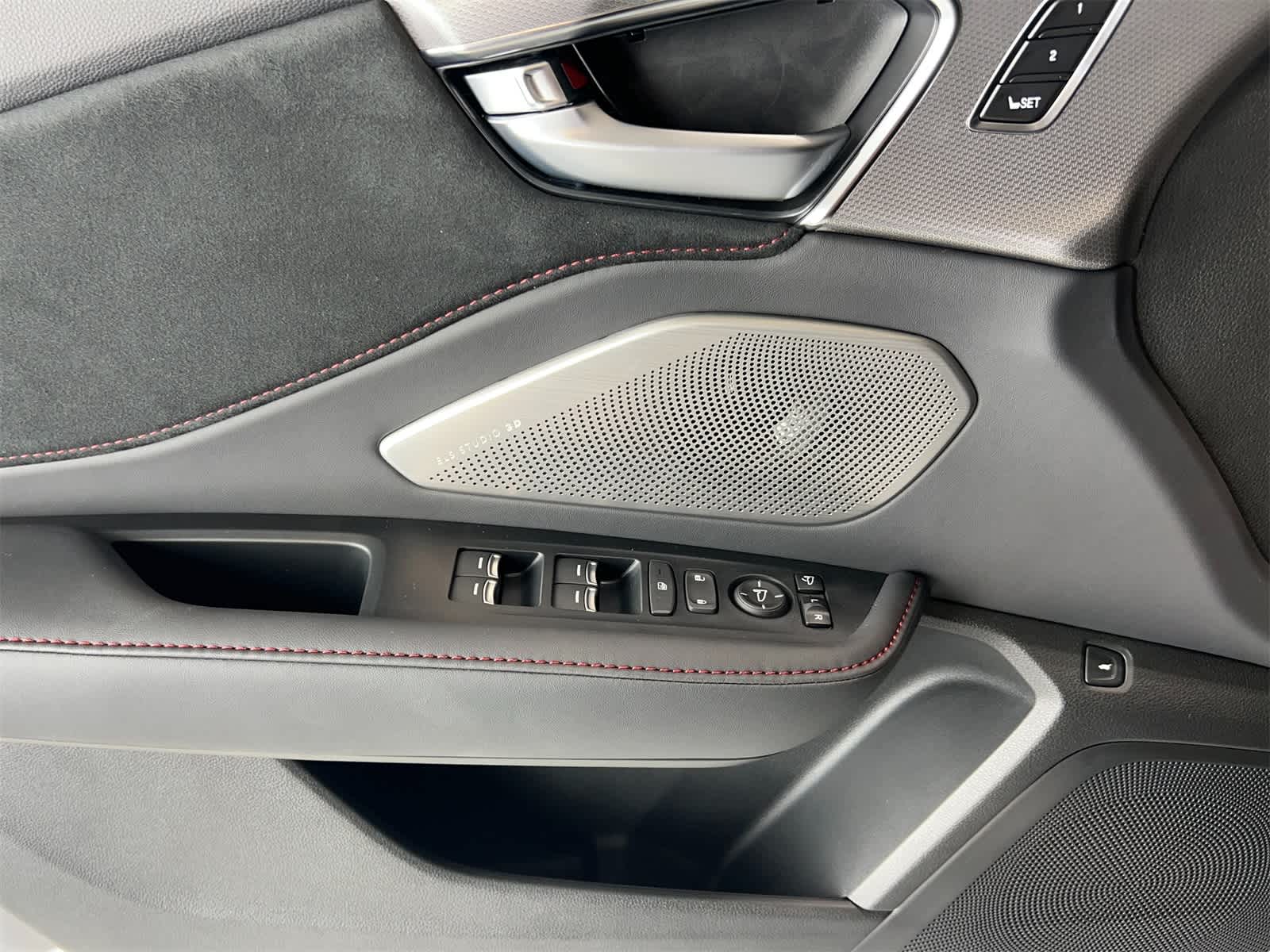 Thumbnail: 2026 Acura RDX - 16