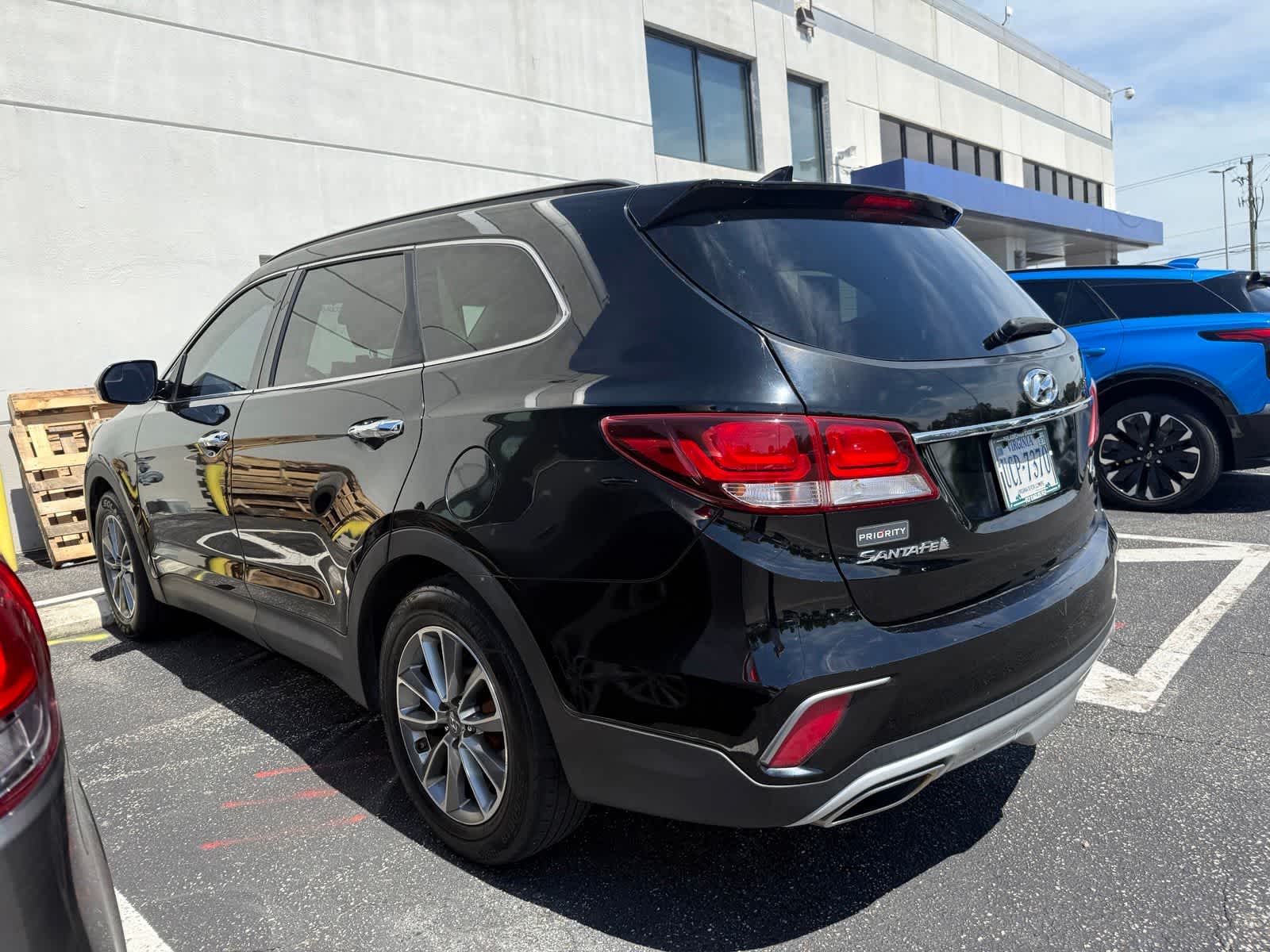Thumbnail: 2017 Hyundai Santa Fe - 4